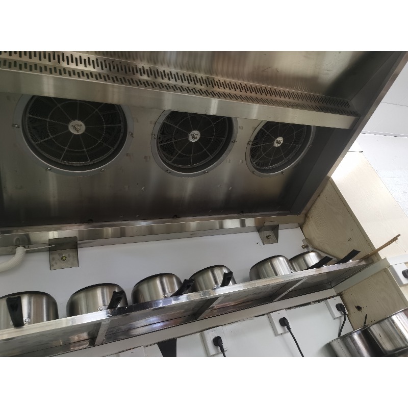 Commercial Kitchen Hoods - Maßgeschneiderte Ablufthaube für die Küche, eingebauter